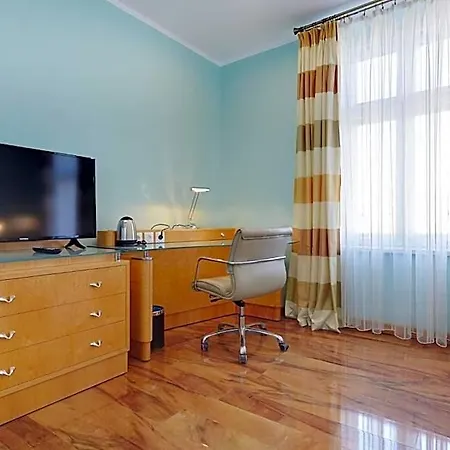 Aparthotel Jagiellonska 3 - Duze Przestronne Pokoje, Centrum Miasta, Szybkie Wifi Katowice