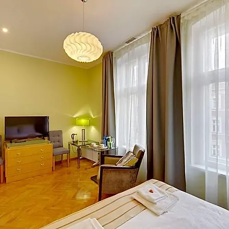Aparthotel Jagiellonska 3 - Duze Przestronne Pokoje, Centrum Miasta, Szybkie Wifi Katowice