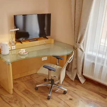 Jagiellonska 3 - Duze Przestronne Pokoje, Centrum Miasta, Szybkie Wifi Apartmanhotel Katowice