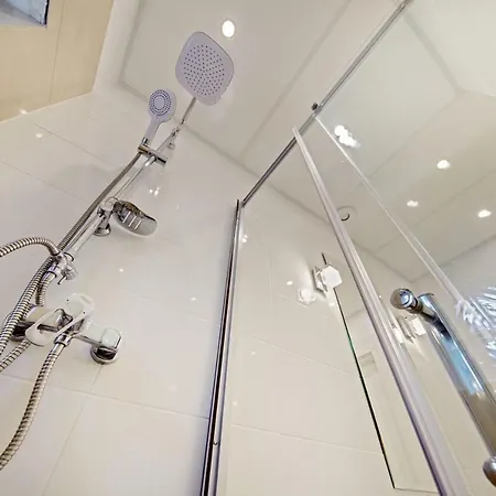 Aparthotel Jagiellonska 3 - Duze Przestronne Pokoje, Centrum Miasta, Szybkie Wifi