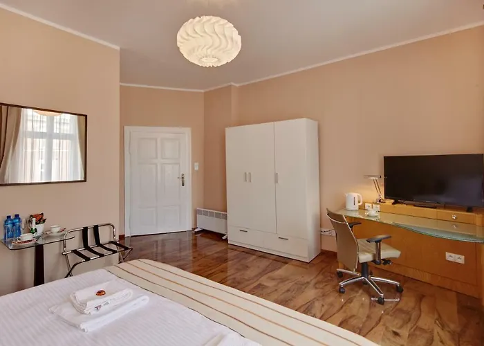 Jagiellonska 3 - Duze Przestronne Pokoje, Centrum Miasta, Szybkie Wifi 3* 카토비체